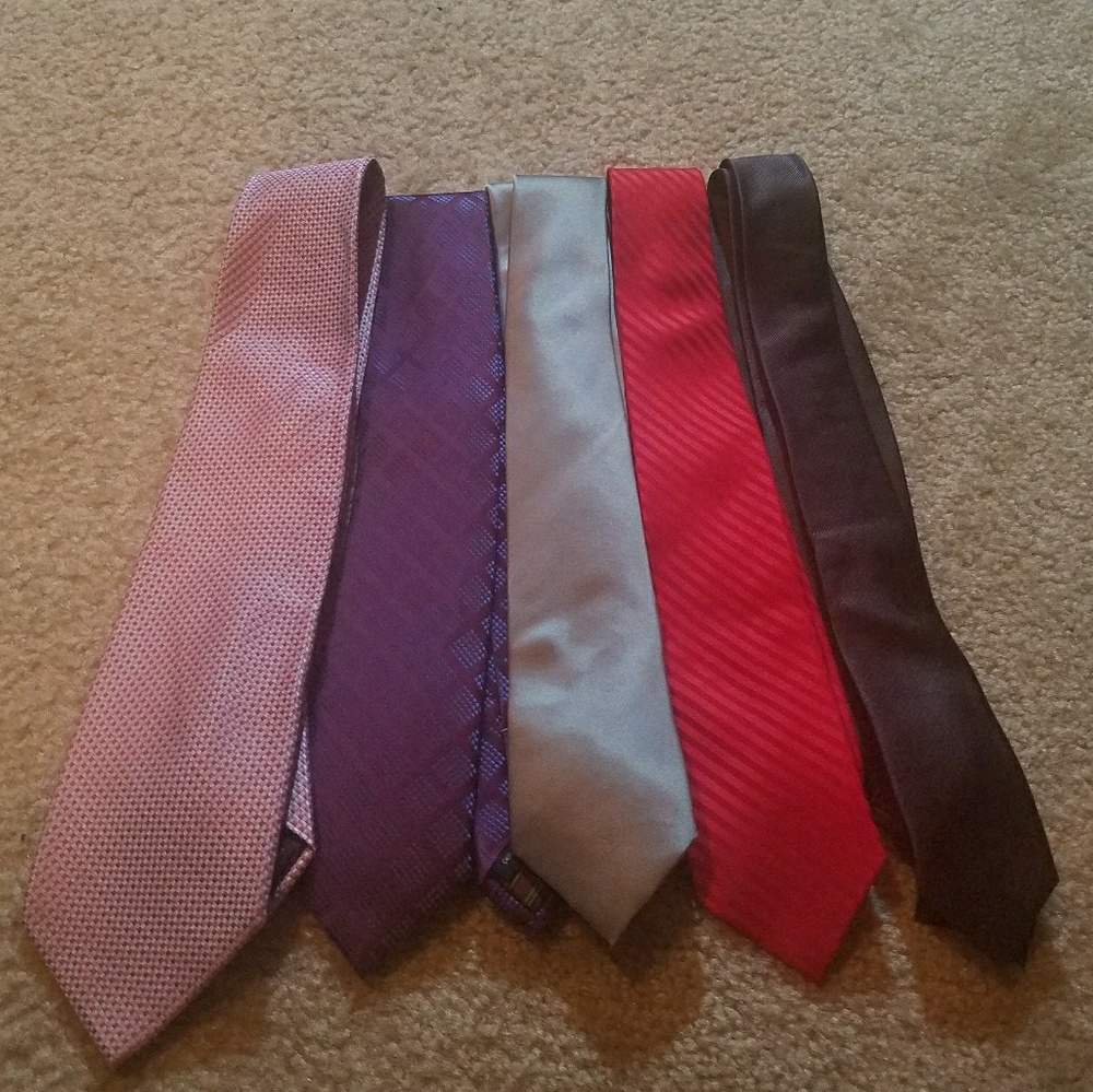 Set of 5 ties
